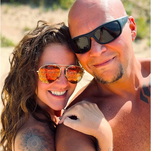 Meet your Posher, Ashley and Jeff - Picture 1 of 1